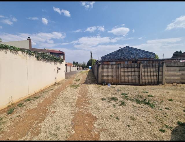 777M² VACANT LAND FOR SALE IN VANDERBIJLPARK SW 5